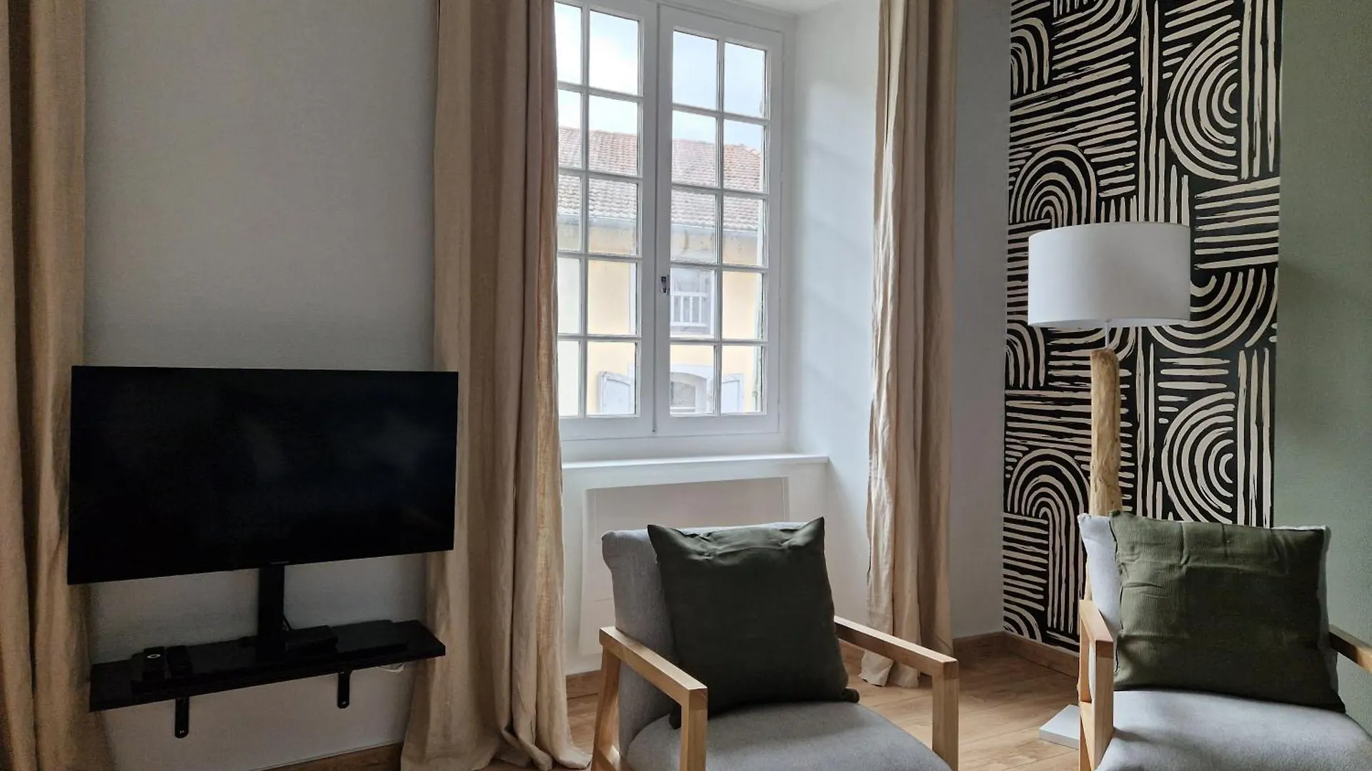 Gite Des Tables - Cathedrale, Coeur Historique, Vue Le Puy-en-Velay Apartment