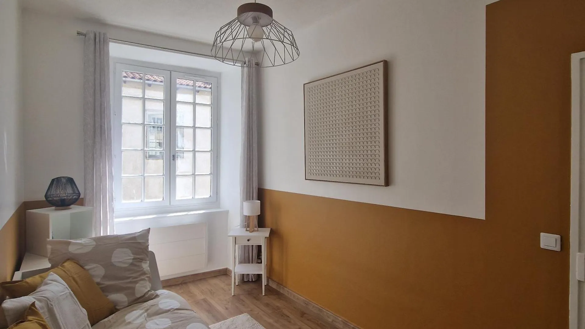 Gite Des Tables - Cathedrale, Coeur Historique, Vue Le Puy-en-Velay Apartment